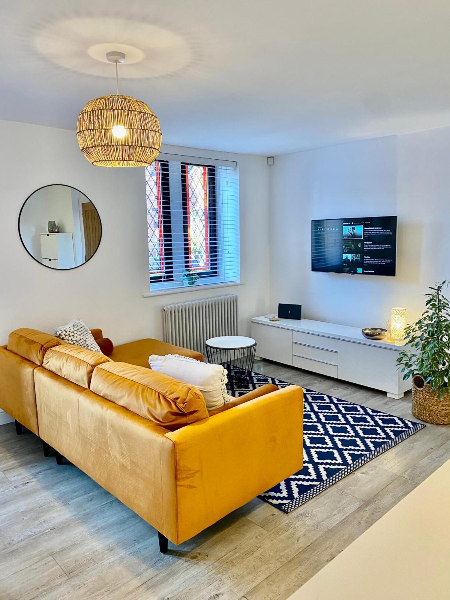 Boutique Chapel Apartment Within City Walls Chester Exterior foto